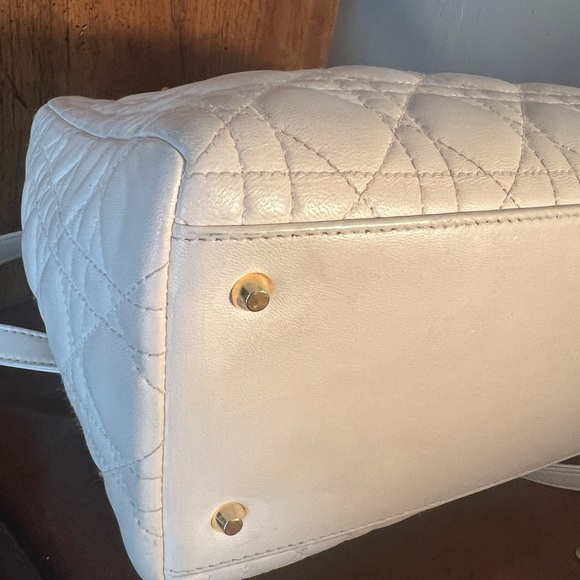 Lady Dior bag - Picture 9 of 13